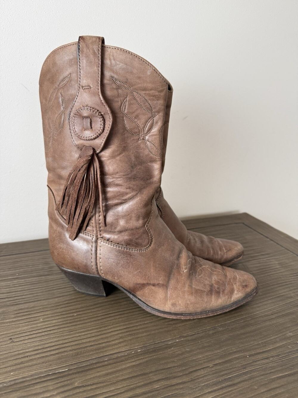Laredo Vintage Women 8 Fringe Tassel Leather Western Boots Brown Pull On Cowboy